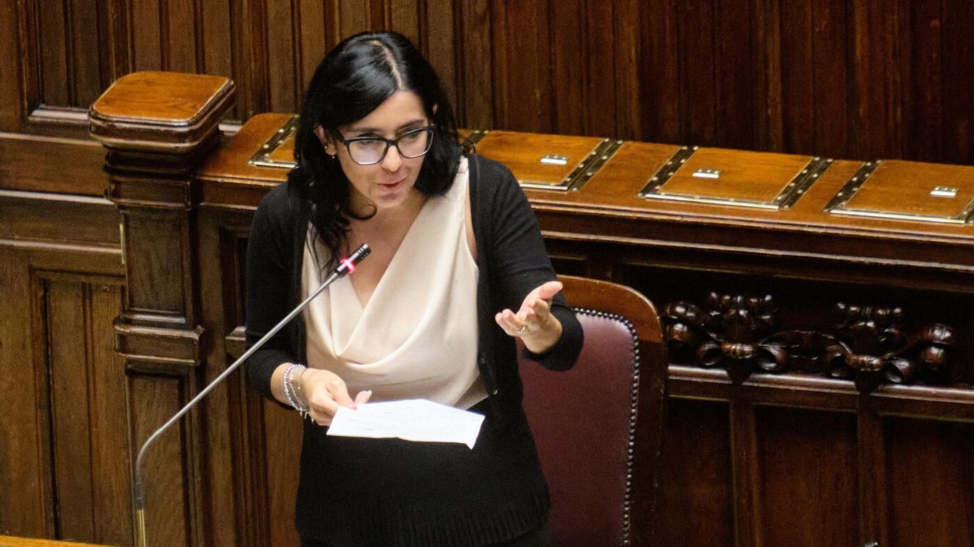 "La Dadone faccia lo stesso". FdI si sottopone al test antidroga