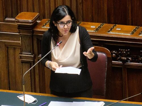 L'antidroga va alla Dadone. Scoppia l'ira del centrodestra