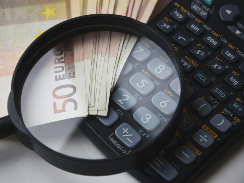 Conti correnti a rischio controlli, quando scatta la lente del Fisco: occhio alle novità