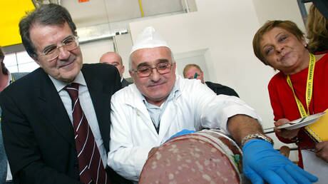 Non sa affettare la mortadella Prodi bocciato dai salumieri