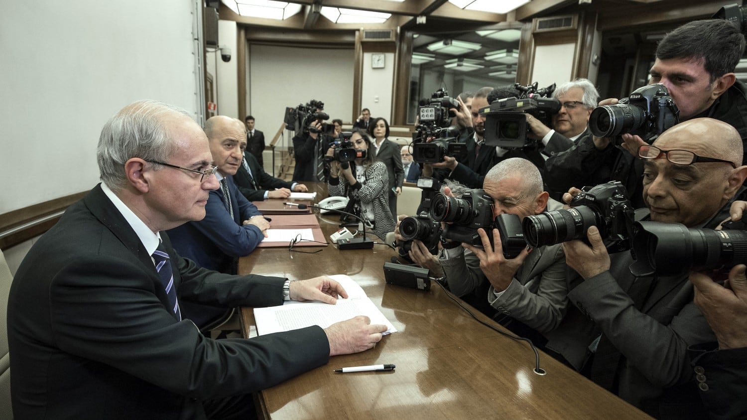 Il Csm sta con Zuccaro: "Vada avanti con le indagini"