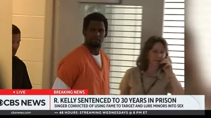 "Adescò minori". R. Kelly condannato a 30 anni