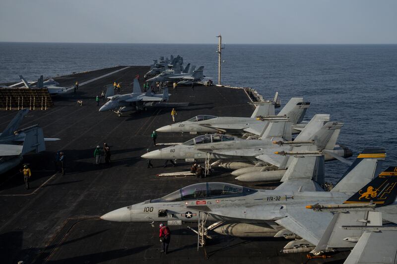 Caccia sul ponte della U.S.S. Dwight D. Eisenhower
