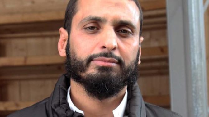 I fedeli musulmani cacciano l'imam: "È troppo filo-occidentale"