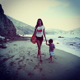 Belen Rodriguez e Stefano De Martino al mare 12