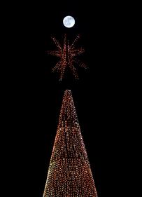 Milano, Luna piena e Albero di Natale 2