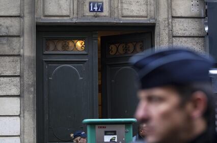 Parigi, proteste davanti al Centro Informazioni sul Kurdistan 3