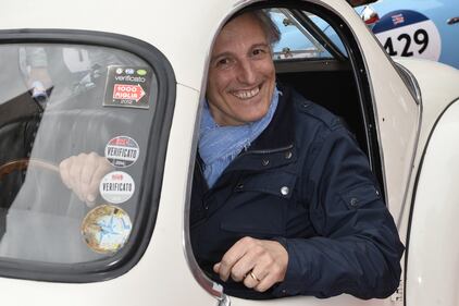 Mille Miglia, a Brescia il tradizionale rito della punzonatura 8