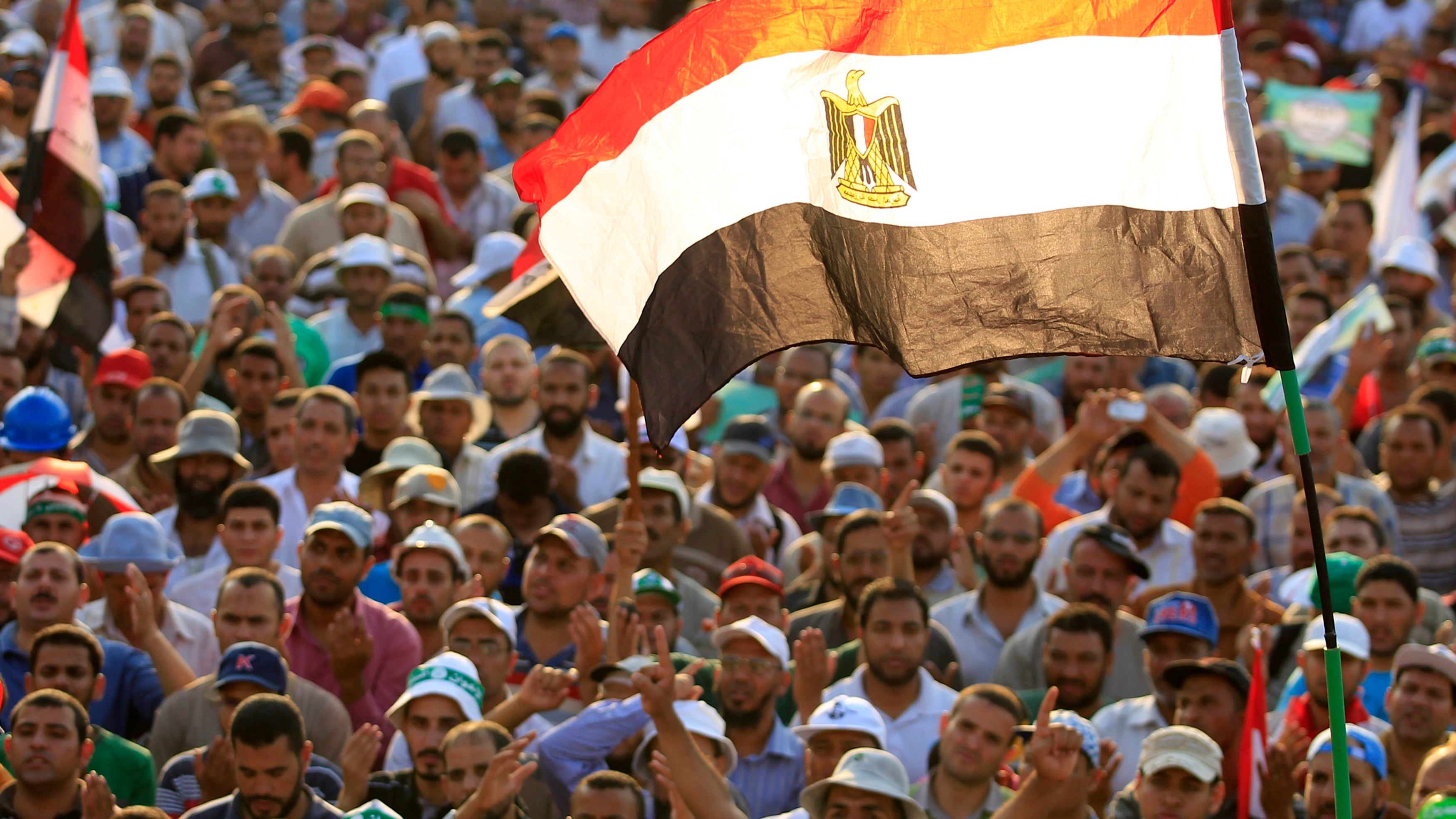 Egitto, la piazza chiede le dimissioni di Morsi: pronta la manifestazione