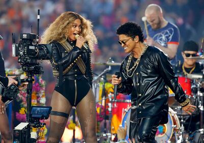 Super show al Super Bowl 12