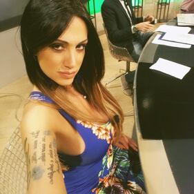 Marika Fruscio, curve sexy sui social: foto 25