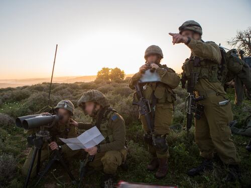 Un esercito di spie: cos'è l'unità 504 di Israele che dà la caccia ai terroristi di Hamas