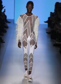 Trasparenze e corpi semi nudi alla Fashion Week di San Paolo 5