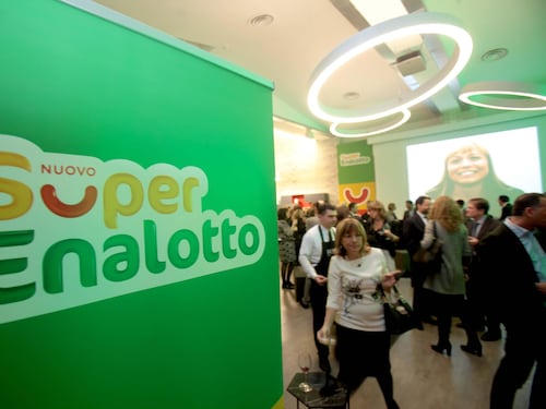 SuperEnalotto, ecco come si gioca e riscuotono le vincite online