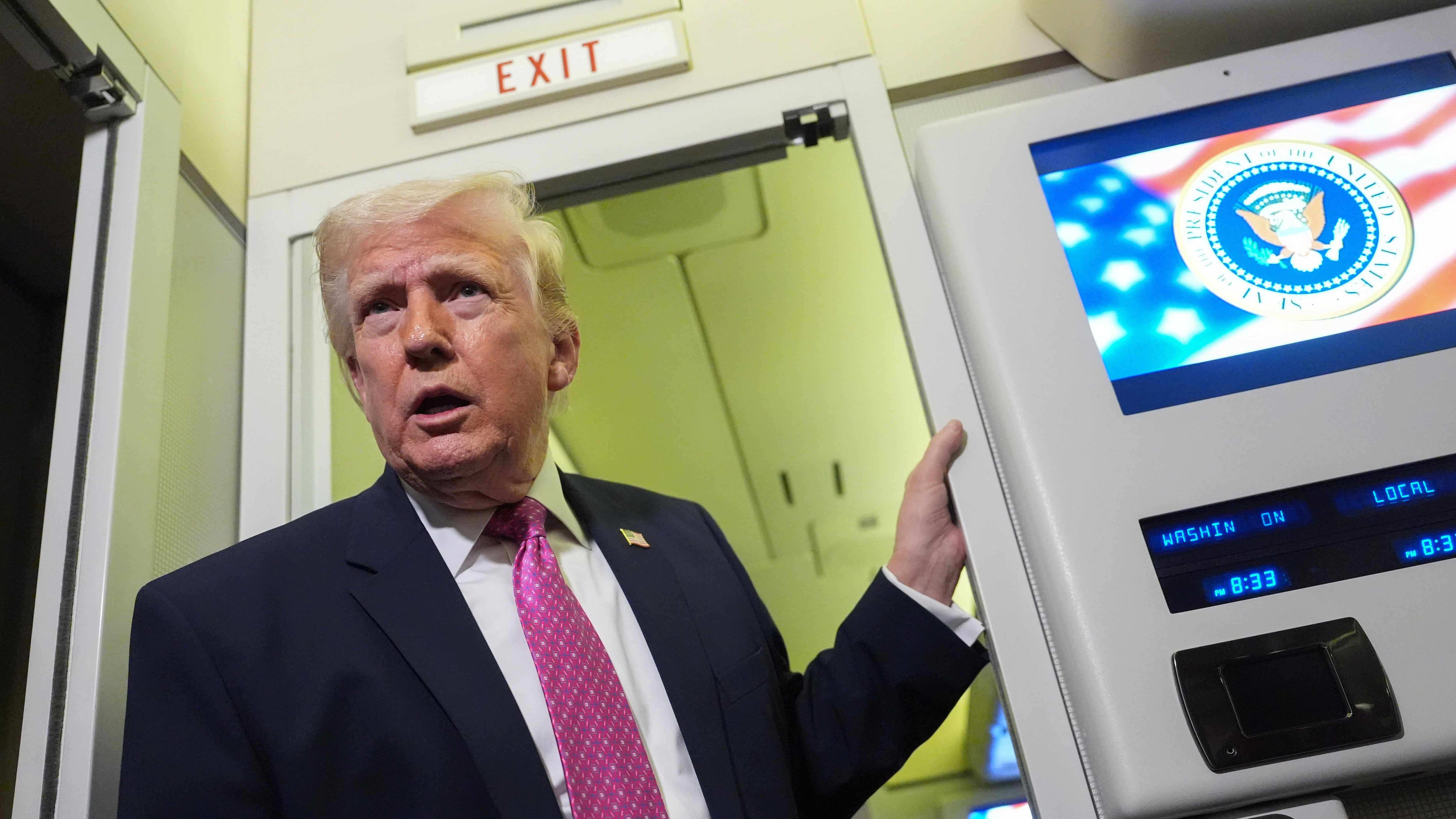 Avviso di Donald dopo i no dell'Ue. "Si prendano il petrolio da soli"
