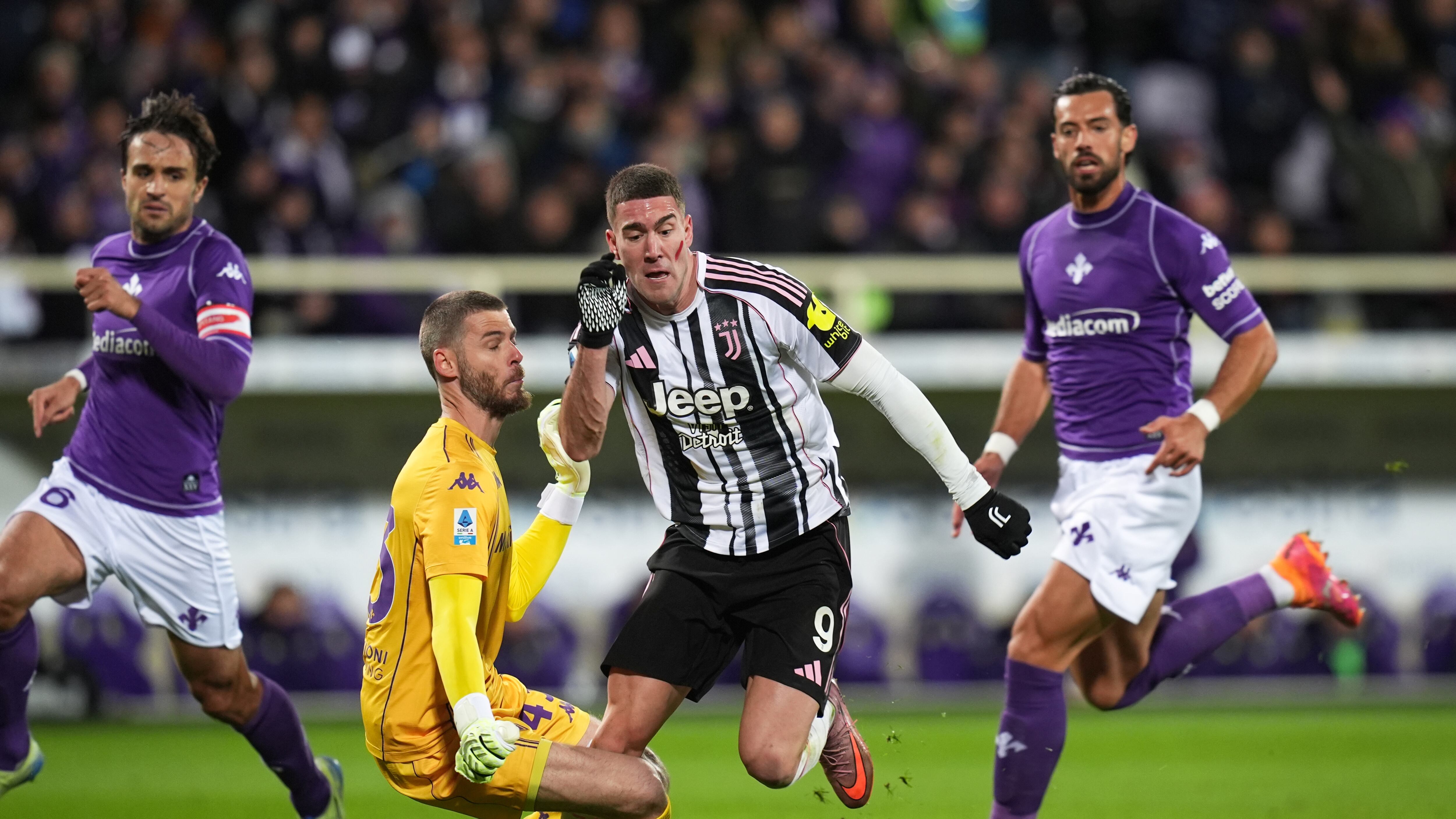 La Juventus bloccata sull’1-1 dalla prima Fiorentina di Vanoli: in rete Kostic e Mandragora