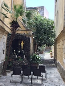 Napoli, il Pallonetto di Santa Lucia 19
