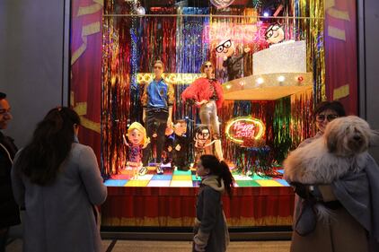 Natale alla Rinascente con le vetrine di Dolce & Gabbana 1