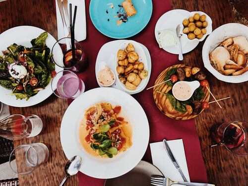 Antipasti di Natale: l'Italia nel piatto, dall'Asiago alle capesante
