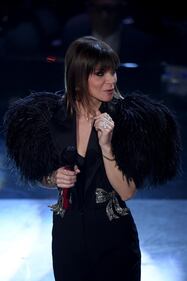 Sanremo 2019: l'esibizione di Alessandra Amoroso 6