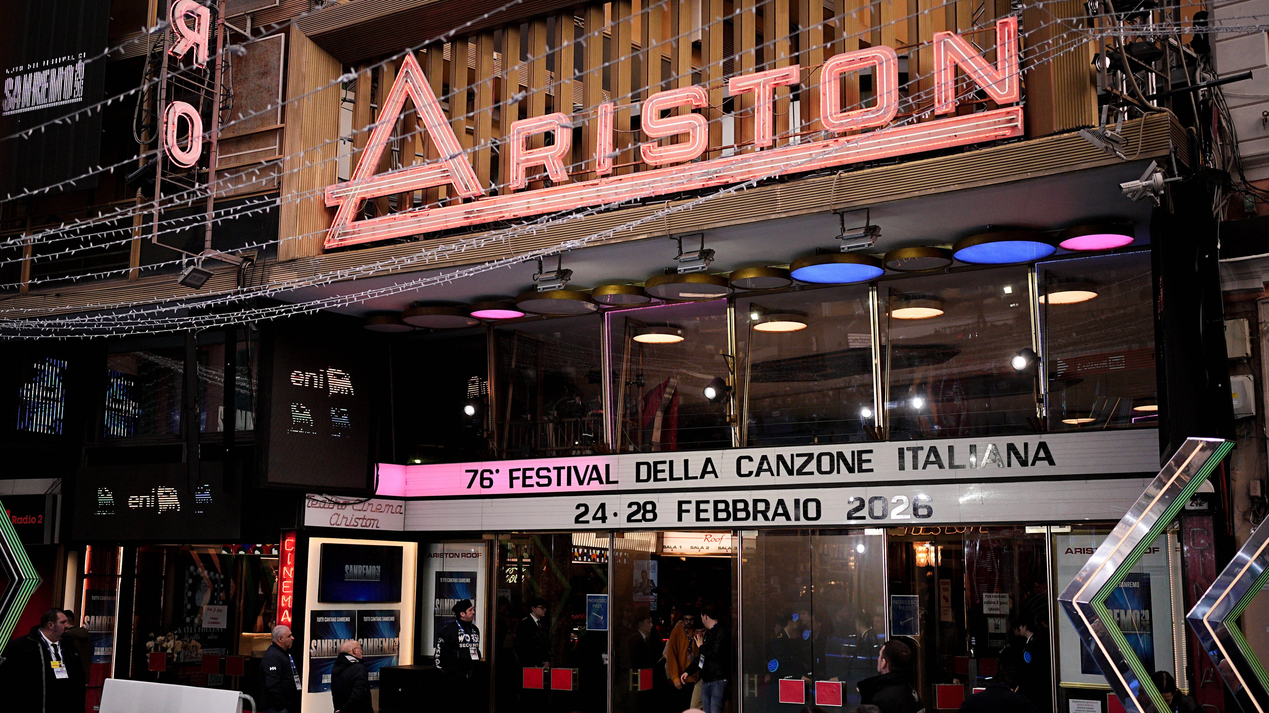 Sanremo tra le bufale: 250 ascolteranno le canzoni in gara. L’esperimento tra scienza e sorrisi