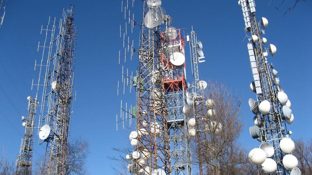 Telefoni, in Italia cinesi pigliatutto