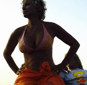 Carmen Russo esplosiva a Ibiza 7