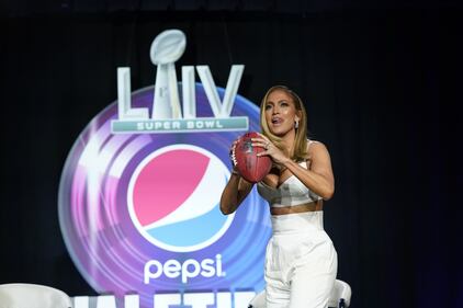 Super Bowl 2020, Shakira e Jennifer Lopez cantano al concerto di metà partita 5