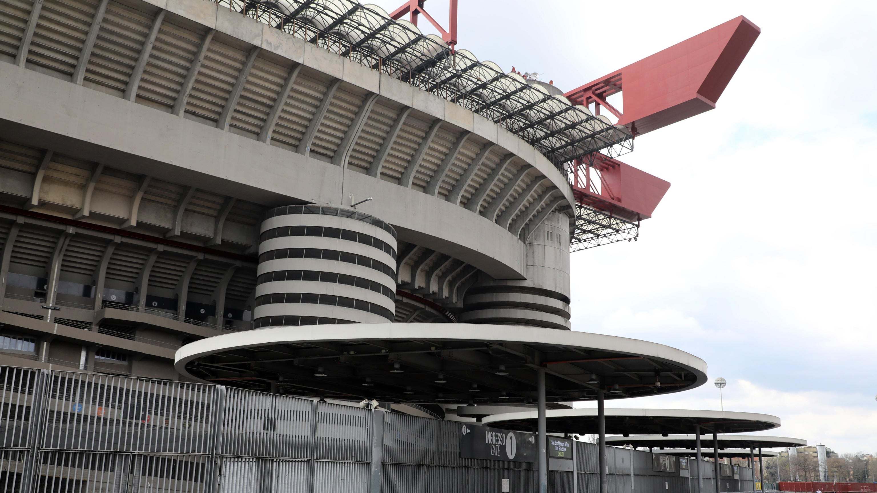 Milano, via libera alla vendita di San Siro. FI decisiva