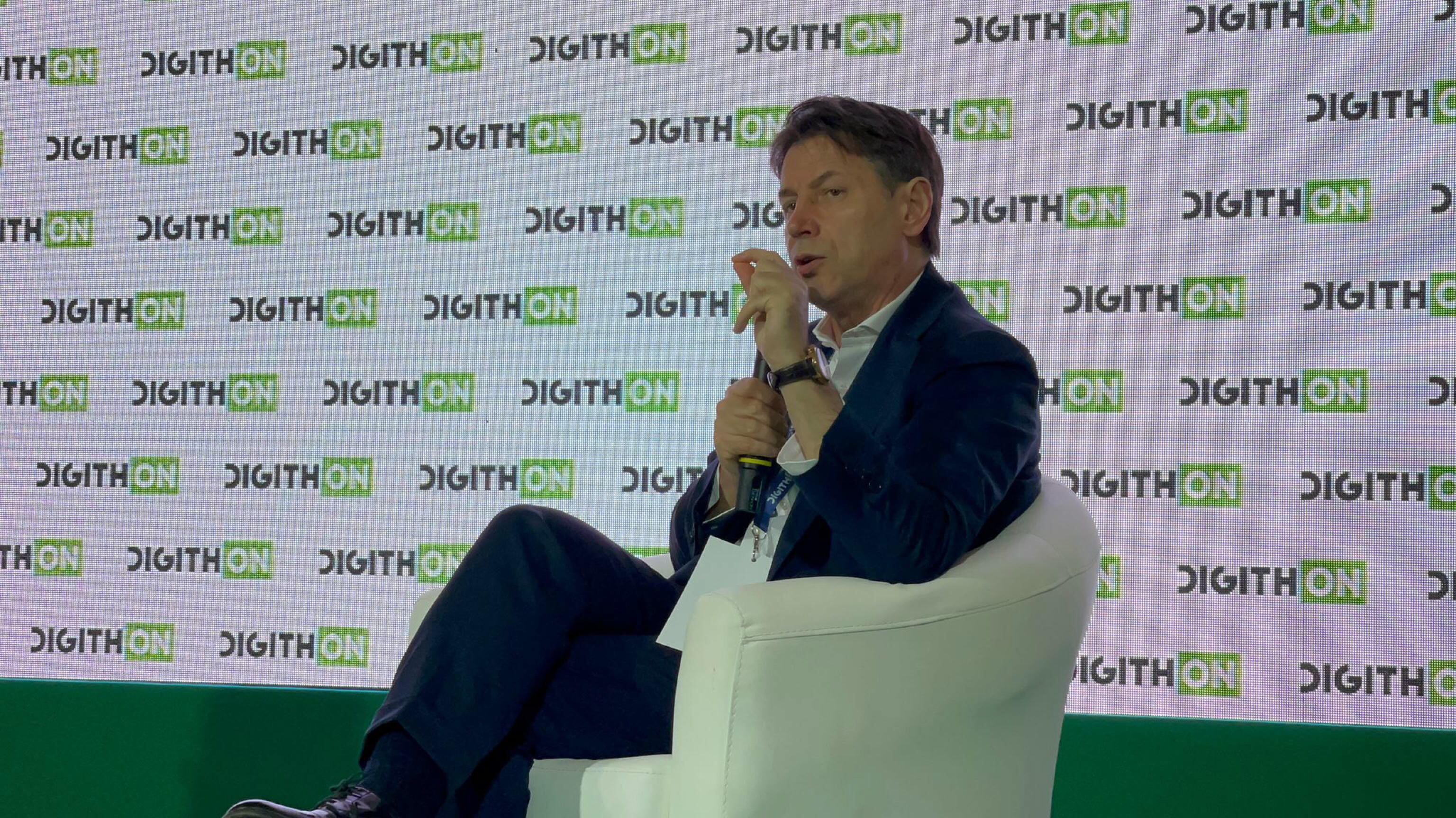 Dal cashback al reddito di cittadinanza: le "vecchie" idee del M5s
