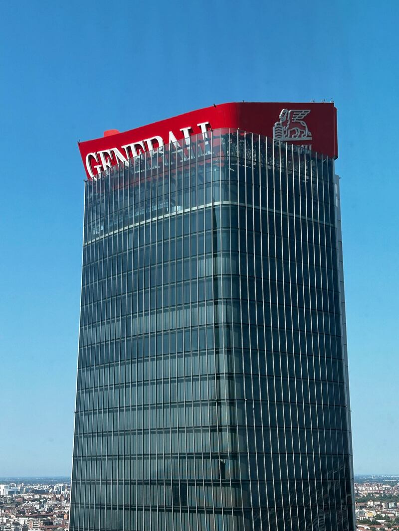 Collassa insegna Generali a City Life: chiuso anche il centro commerciale 6