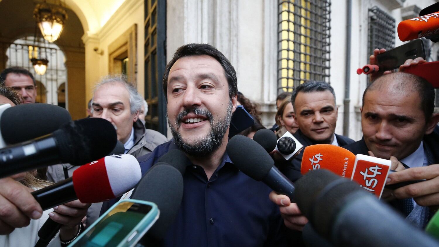 Salvini fa il test per la crisi ma Di Maio esorcizza le urne