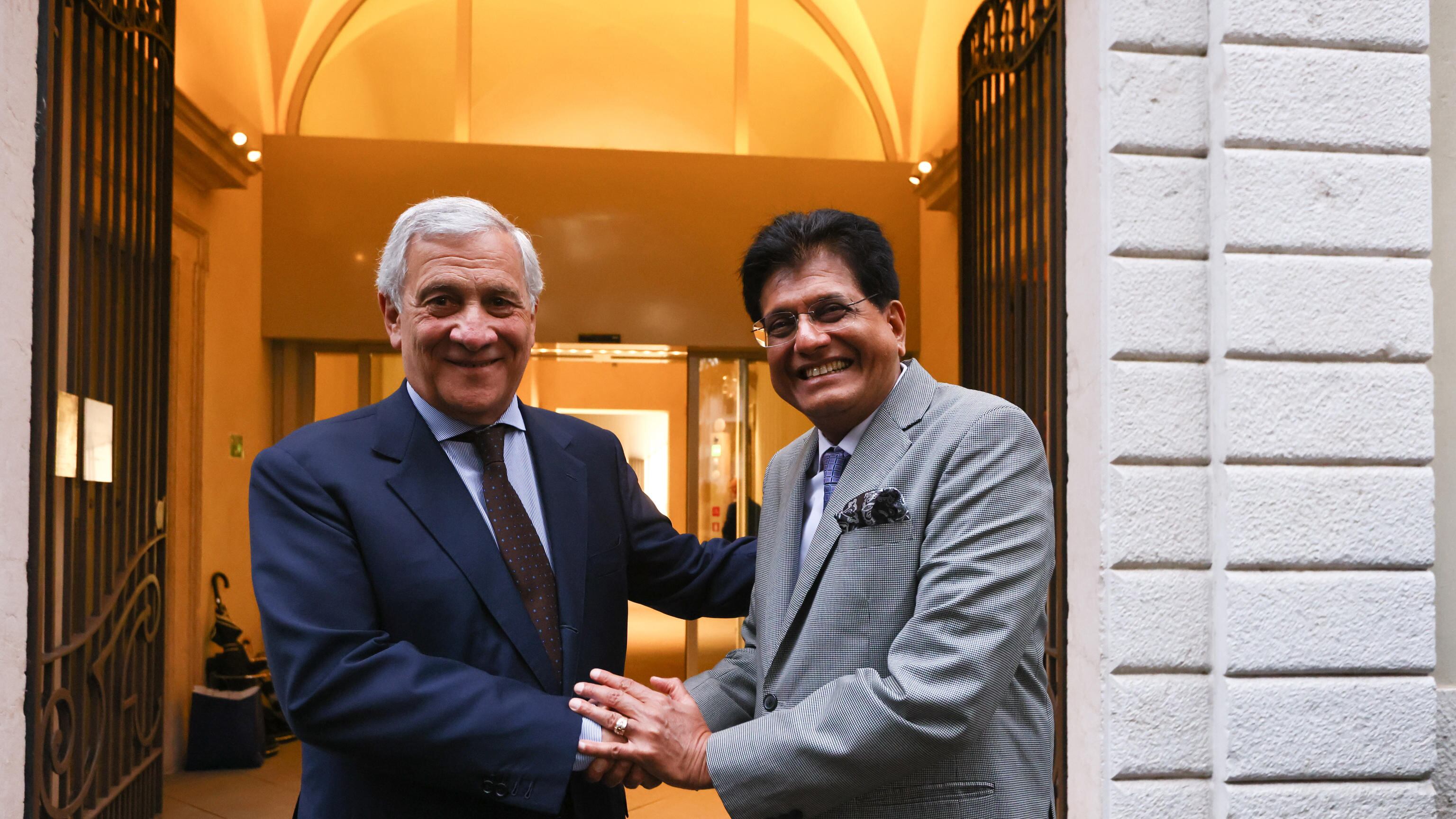 Forum Italia-India, si stringe l'alleanza. Tajani: "Serve accordo di libero scambio"