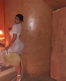Kylie Jenner, sexy su Instagram: foto 10
