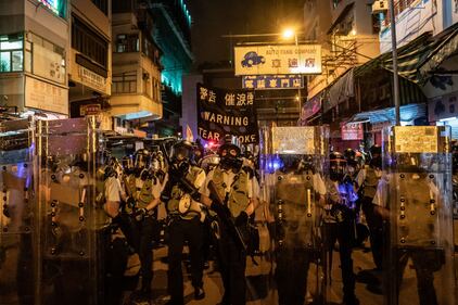 Hong Kong, nuovi scontri in piazza: sale la tensione 3
