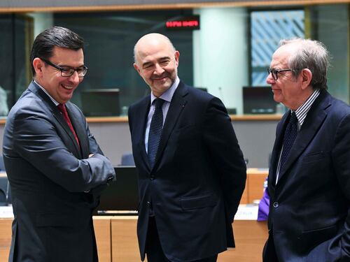 Tetto del 3%, Moscovici stoppa Salvini e Di Maio: "È una regola di buon senso"