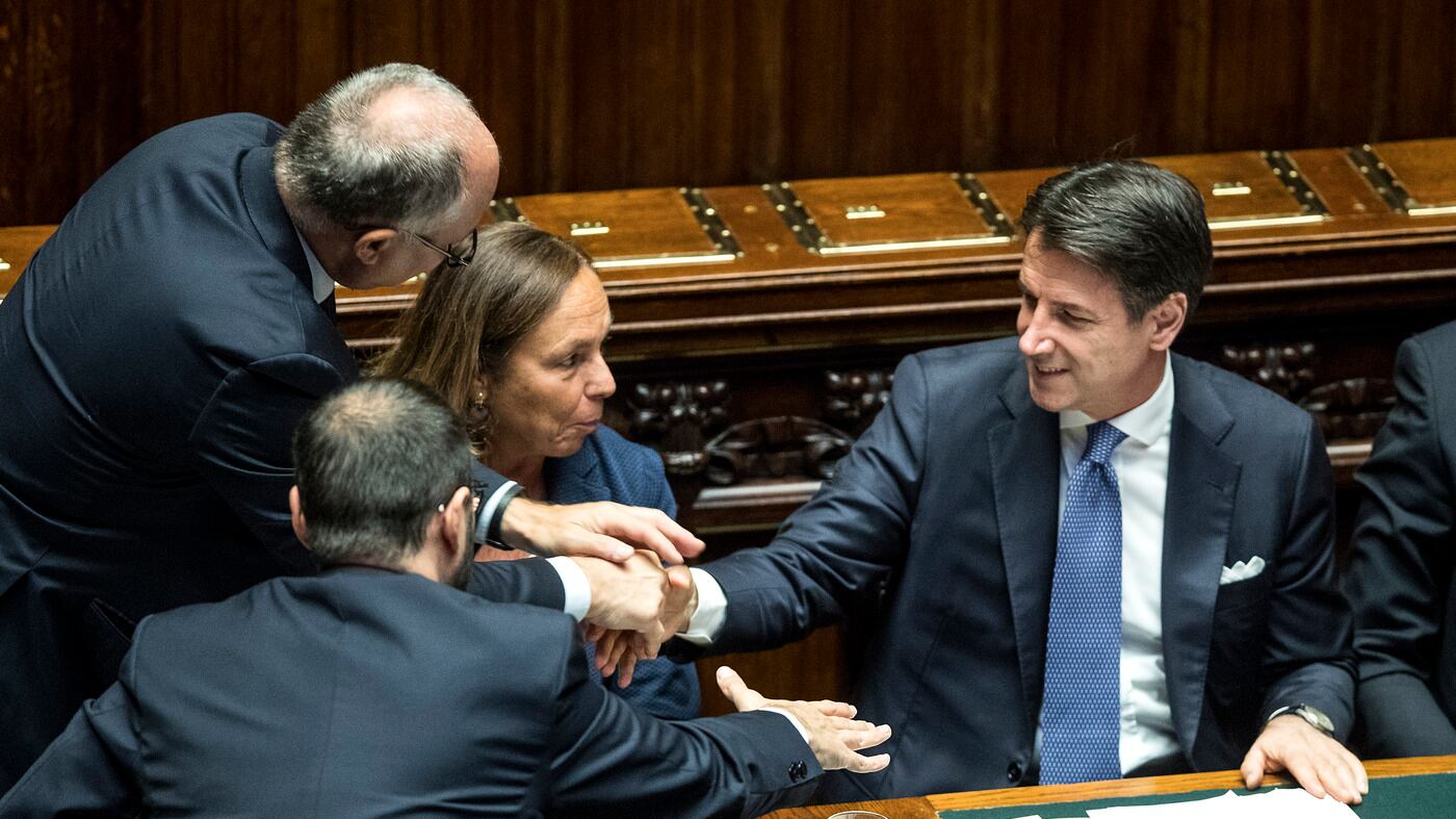 Il governo litiga pure sui decreti Salvini: "Non li possiamo smantellare"