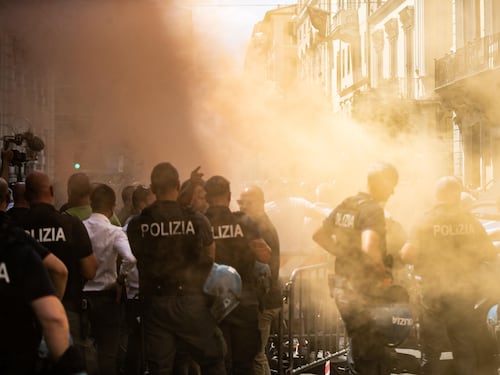 Palazzo Chigi assediato dalla rivolta dei taxi: prove di autunno caldo