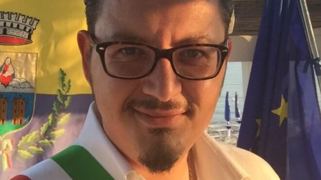 Maruggio, Longo di nuovo sindaco in splendida solitudine. Era l'unico candidato