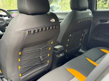 Jeep Avenger 4xe: la gallery del nuovo B-SUV ibrido e integrale 14