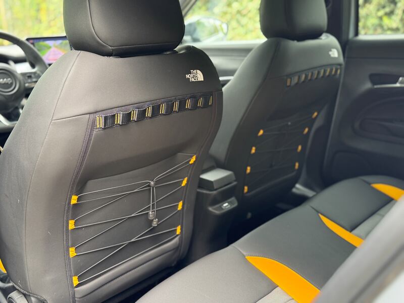 Jeep Avenger 4xe: la gallery del nuovo B-SUV ibrido e integrale 14
