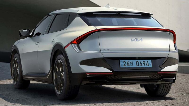Kia EV6 restyling, guarda tutte le foto 11