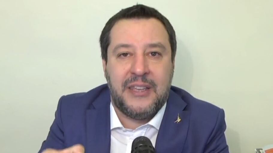 Salvini: "Voto per uscire dalla Ue? Assolutamente comprensibile"