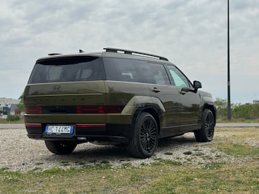Hyundai Santa Fe 2026: guarda tutte le foto 9