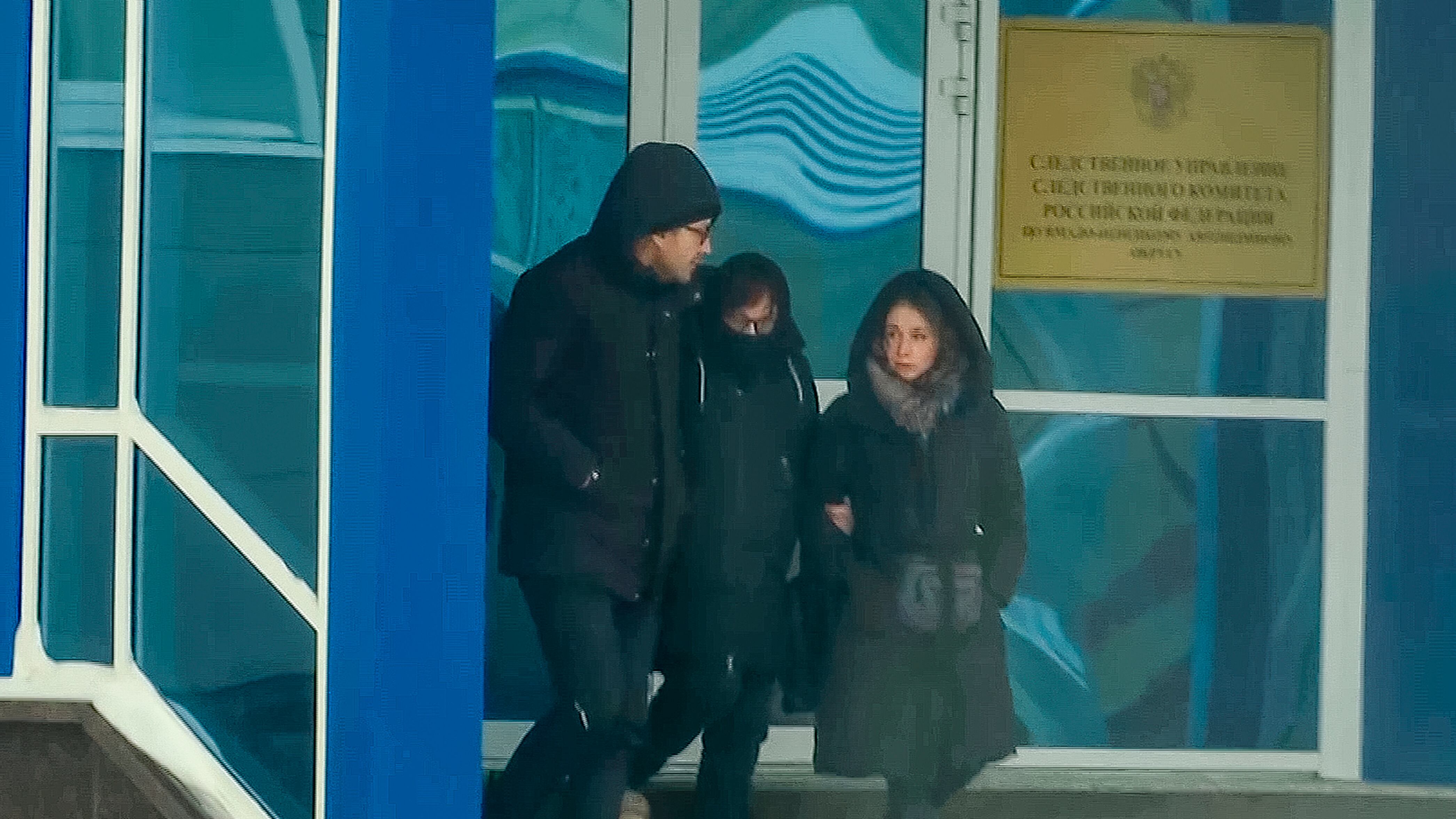 "Mi hanno mostrato il corpo, ma ora mi ricattano": l'accusa della madre di Navalny