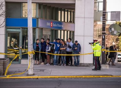 Canada, furgone su pedoni a Toronto 13