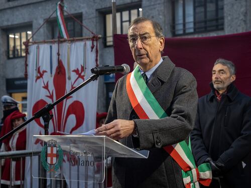 Lo schiaffo alla sinistra: "Via a Pinelli? C'è una lista"