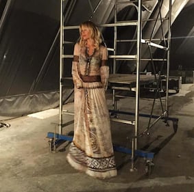 Alessia Marcuzzi favolosa con uno spacco inguinale 13