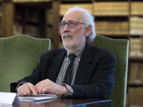 E Isgrò cancella Brescia. Per farcela ammirare meglio