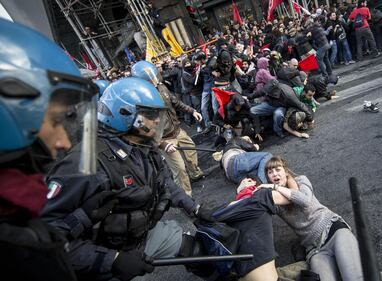 Scontri e cariche a Roma 18